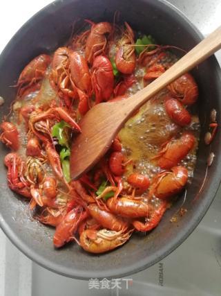 红烧龙虾的做法视频,色香味俱全的家常美食